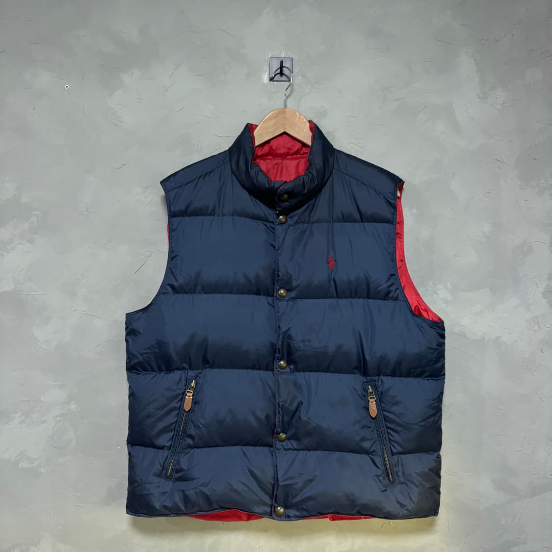 폴로 랄프로렌 양면 푸퍼다운 패딩조끼 네이비 빨강 상품이미지1