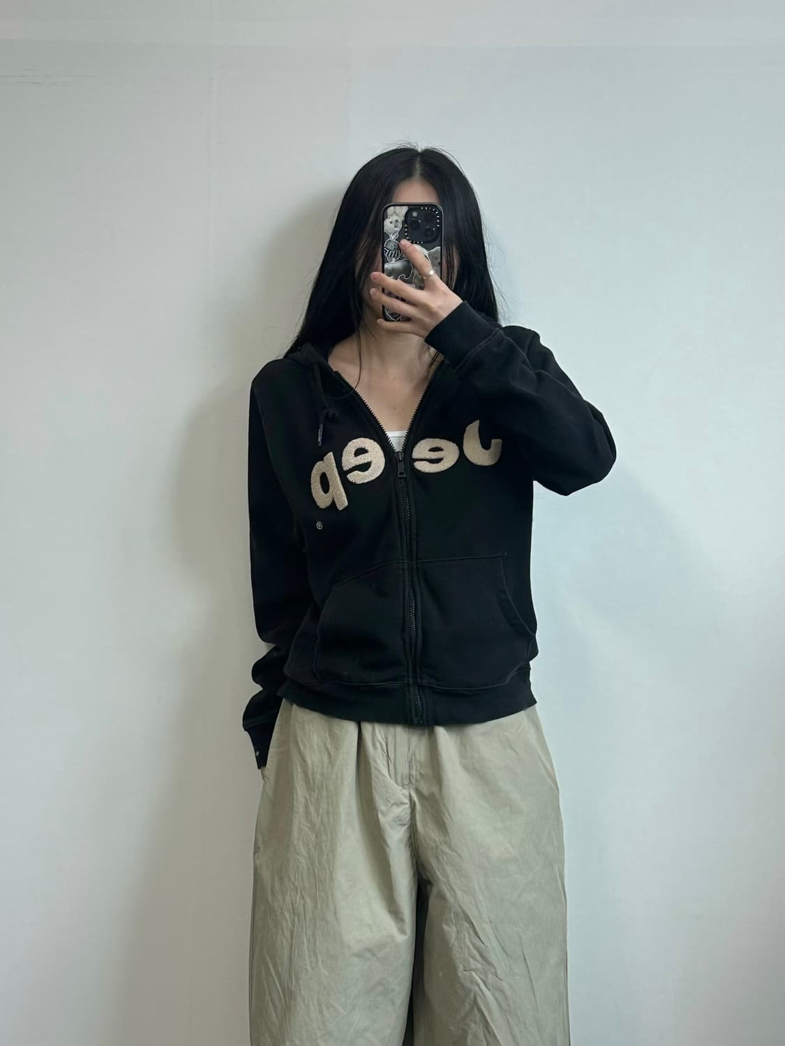 지프 자수로고 블랙 후드집업 상품이미지1