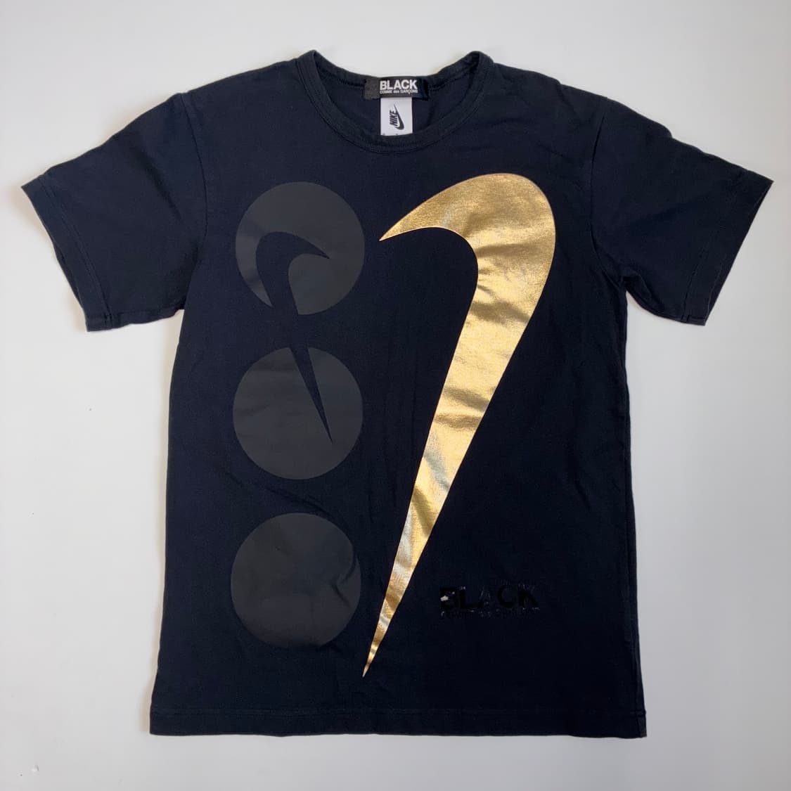 나이키 꼼데가르송 블랙 티셔츠 상품이미지1