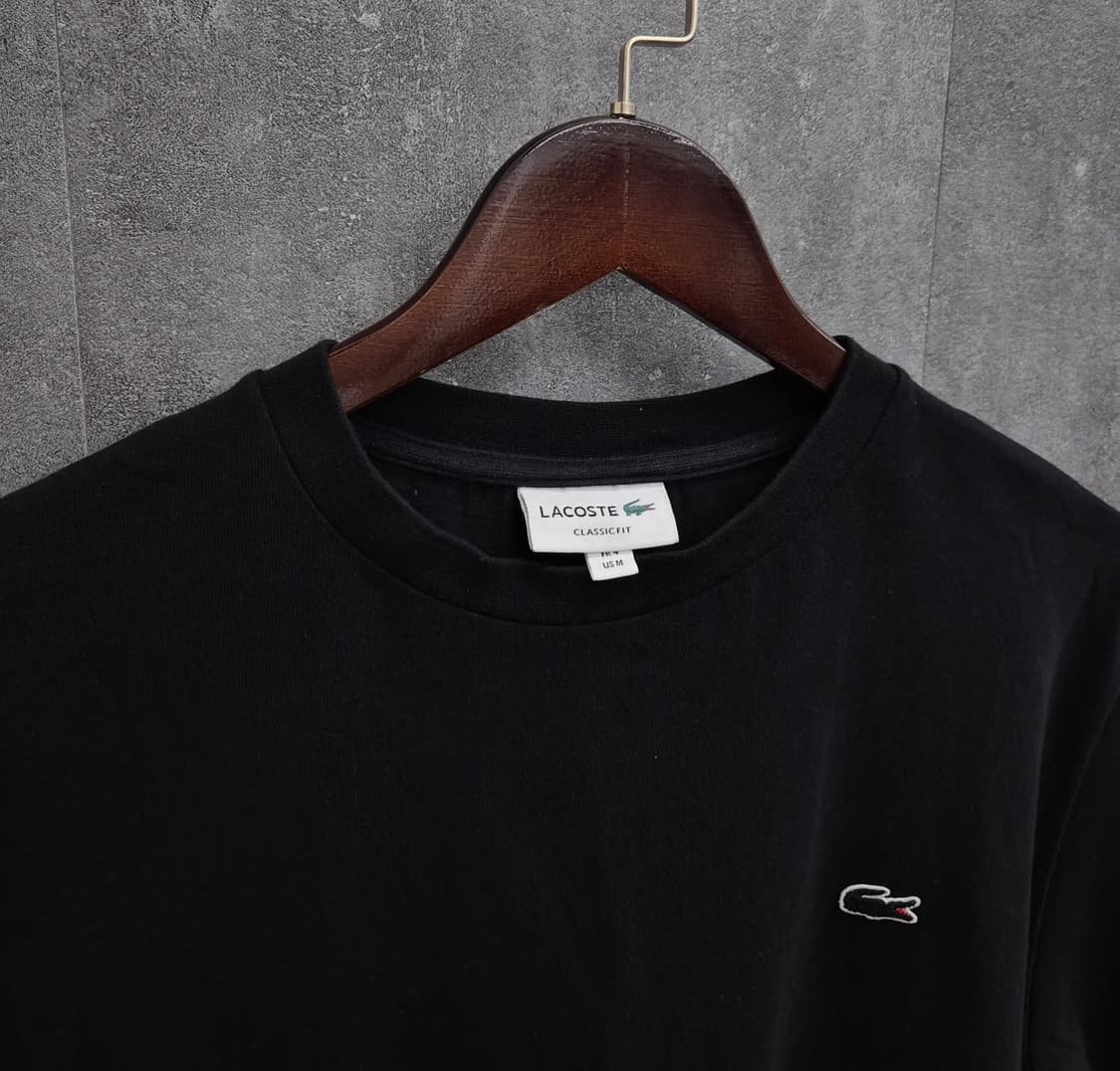 LACOSTE 라코스테 클래식핏 반팔티 블랙 US M 상품이미지2