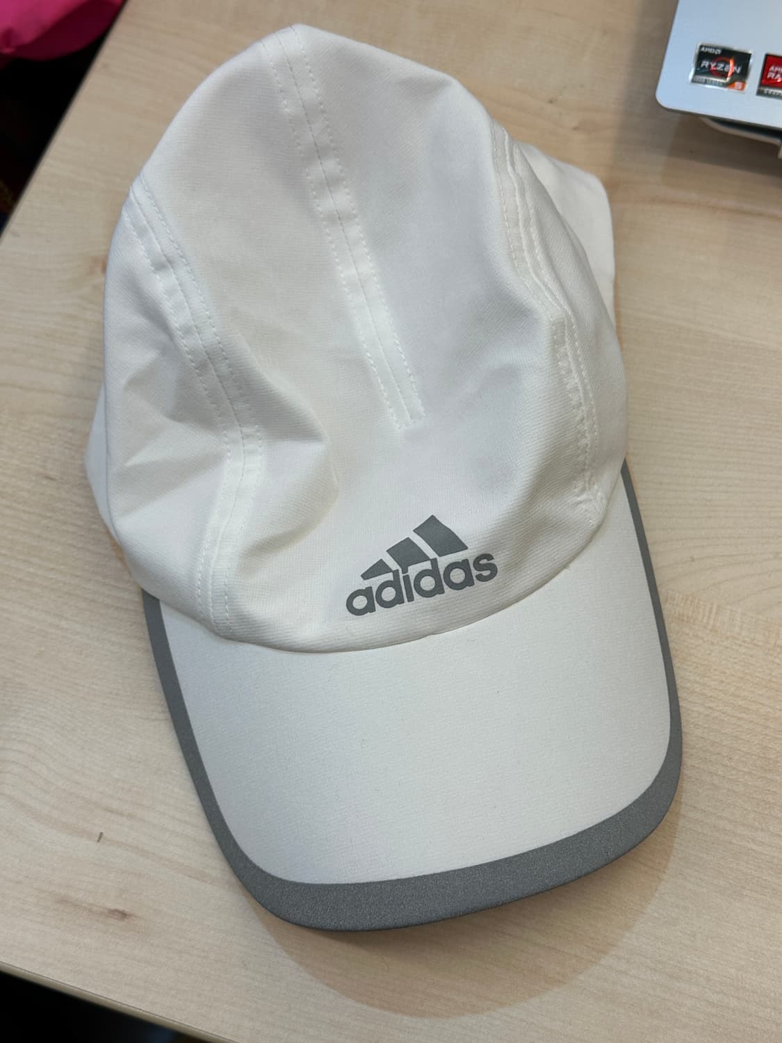 아디다스 화이트 볼캡 상품이미지1