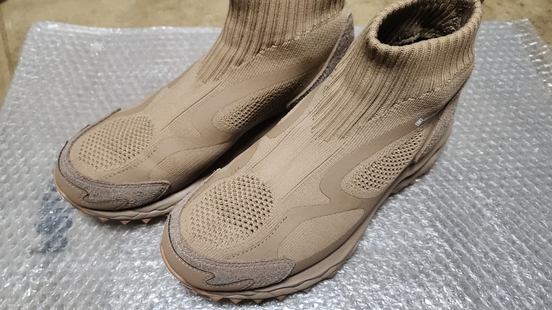 미즈노 논네이티브x무진 250사이즈 상품이미지1