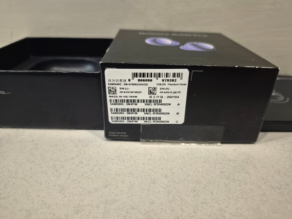 갤럭시 버즈 프로 풀박스 팝니다  상품이미지3