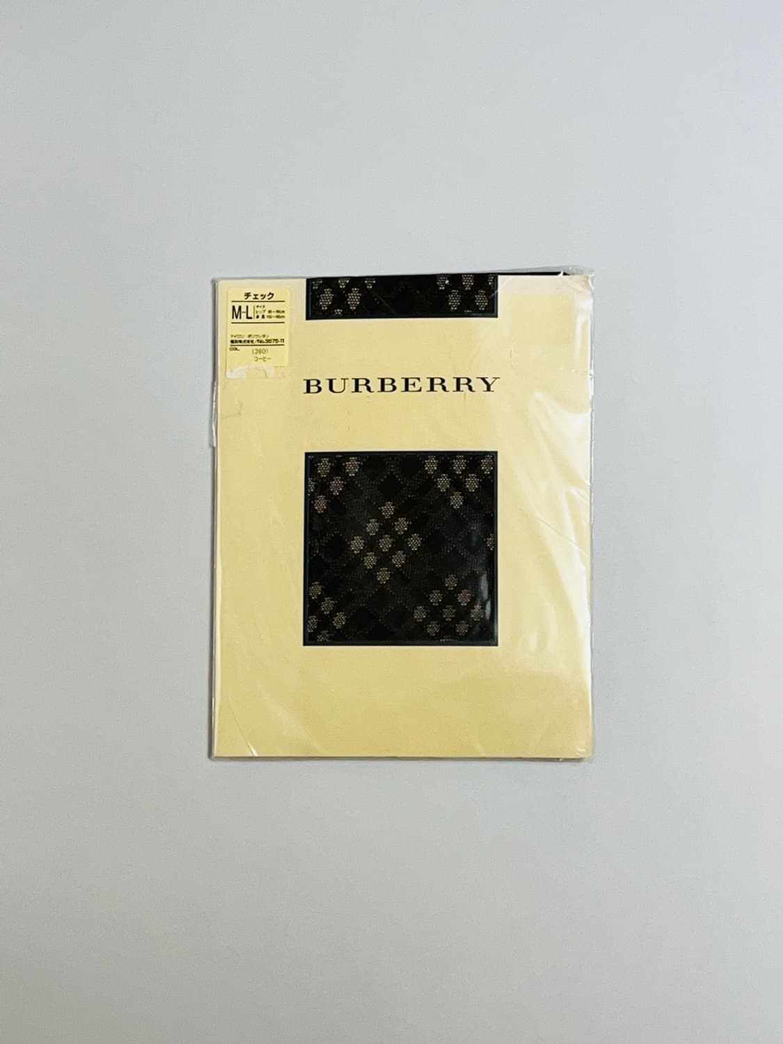 버버리 다크 브라운 체크 스타킹 상품이미지1