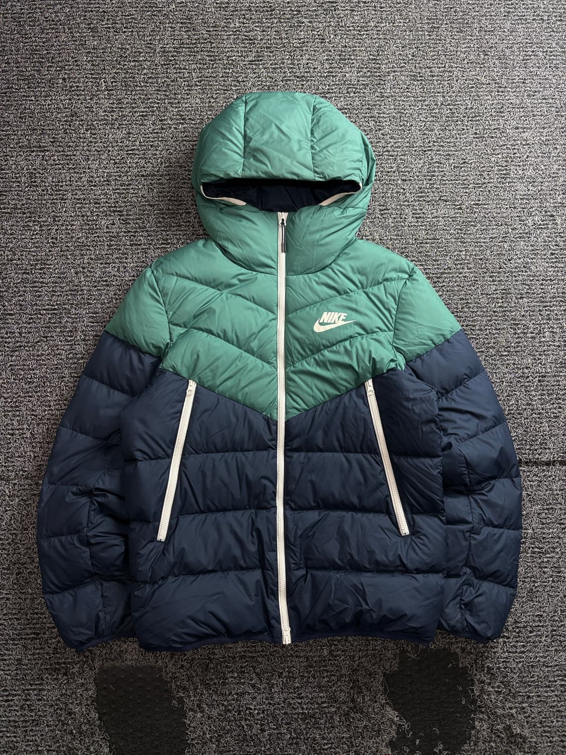 나이키 퓨추라 윈드러너 덕다운 다운필 점퍼 3938 상품이미지2