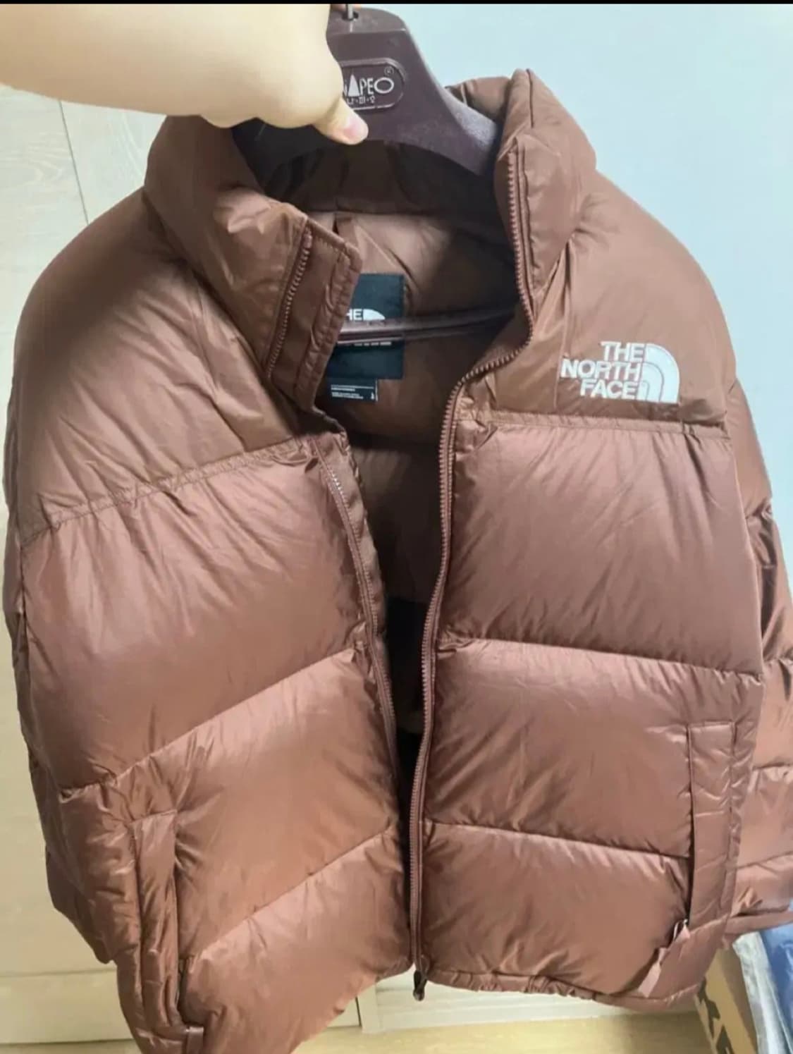 (새상품)  노스페이스 눕시 다크오크 해외판 L 사이즈 패딩 자켓 상품이미지1