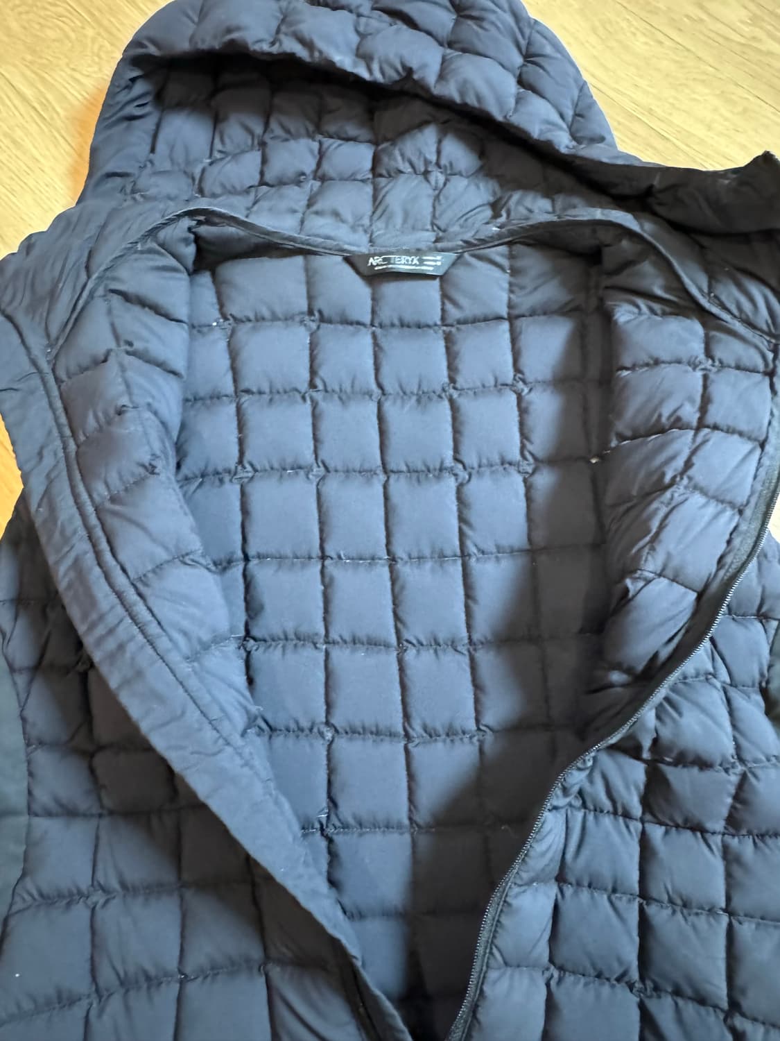 Arcteryx 아크테릭스 구스 패딩 조끼 상품이미지3