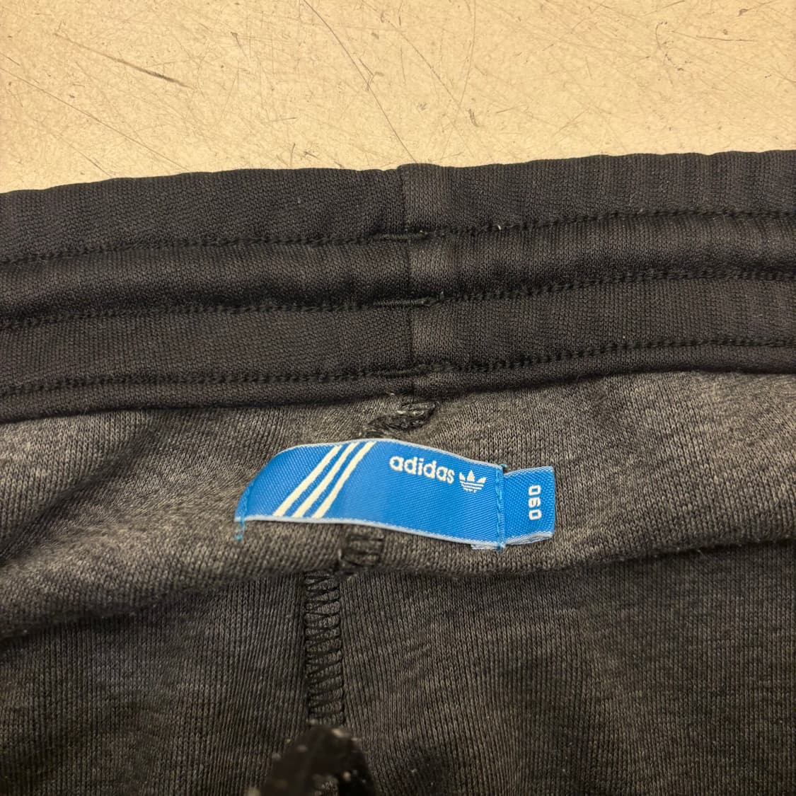 아디다스 오리지널 와이드 트레이닝 팬츠 상품이미지4