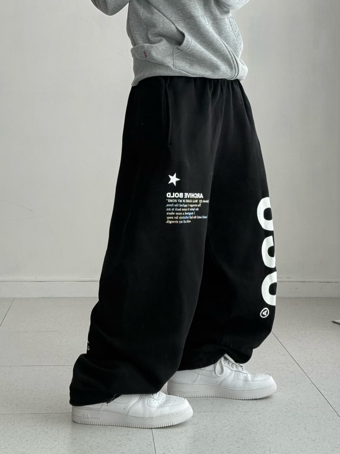 아카이브볼드 스웻팬츠 상품이미지2