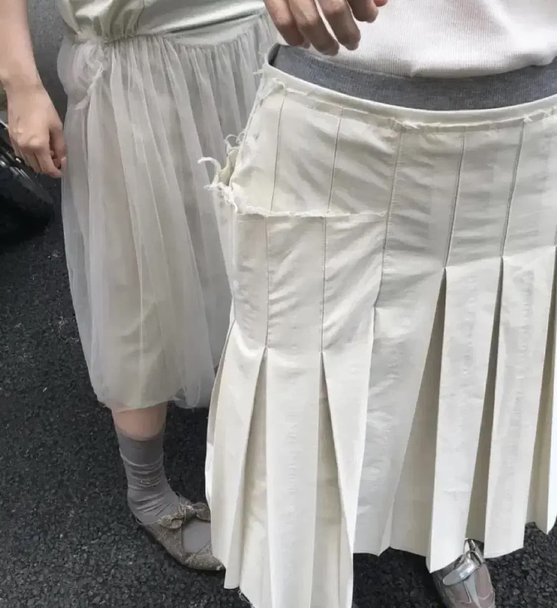 에옹쓰 habitat unbalance pleats skirt 상품이미지1