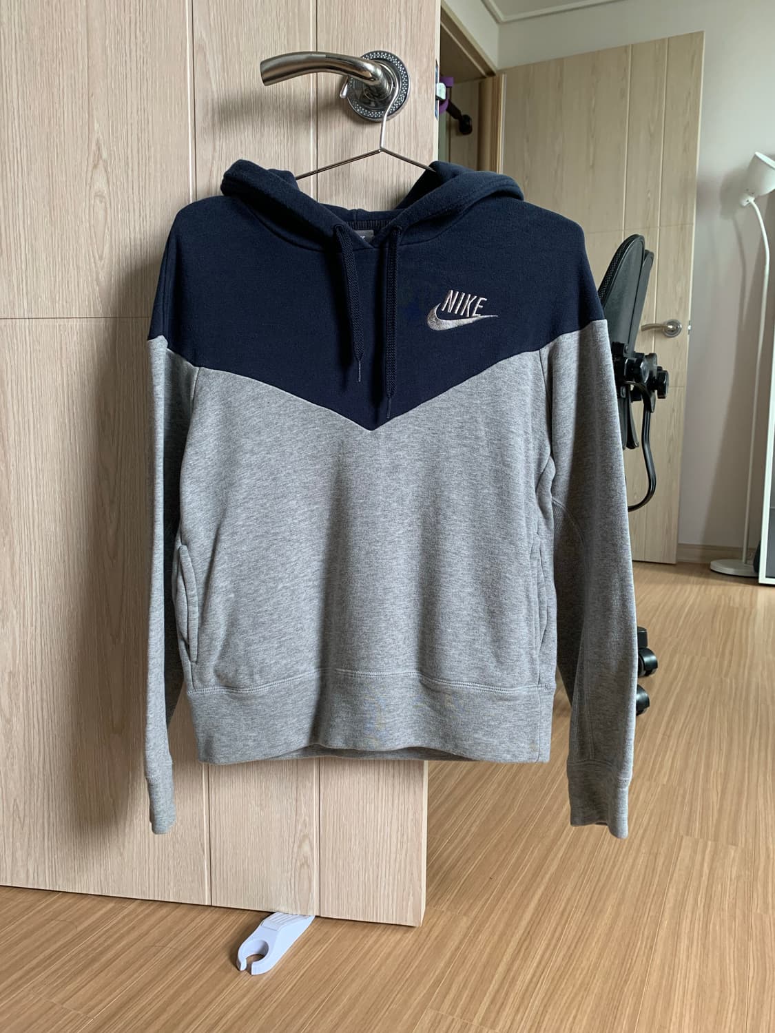나이키 여성 크롭 후드티 상품이미지1