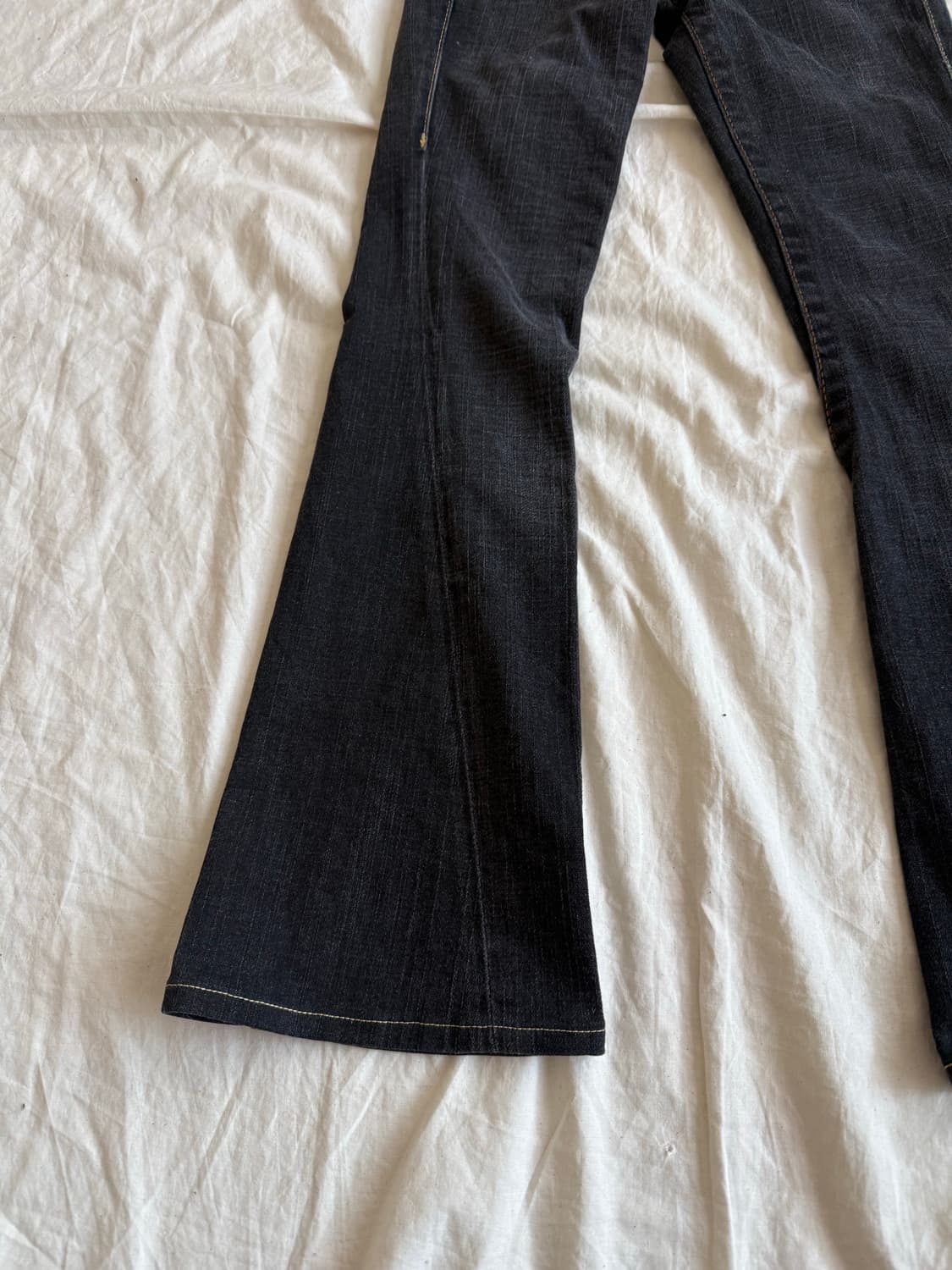 트루릴리전 00‘s 로우라이즈 데님 부츠컷 팬츠  상품이미지2