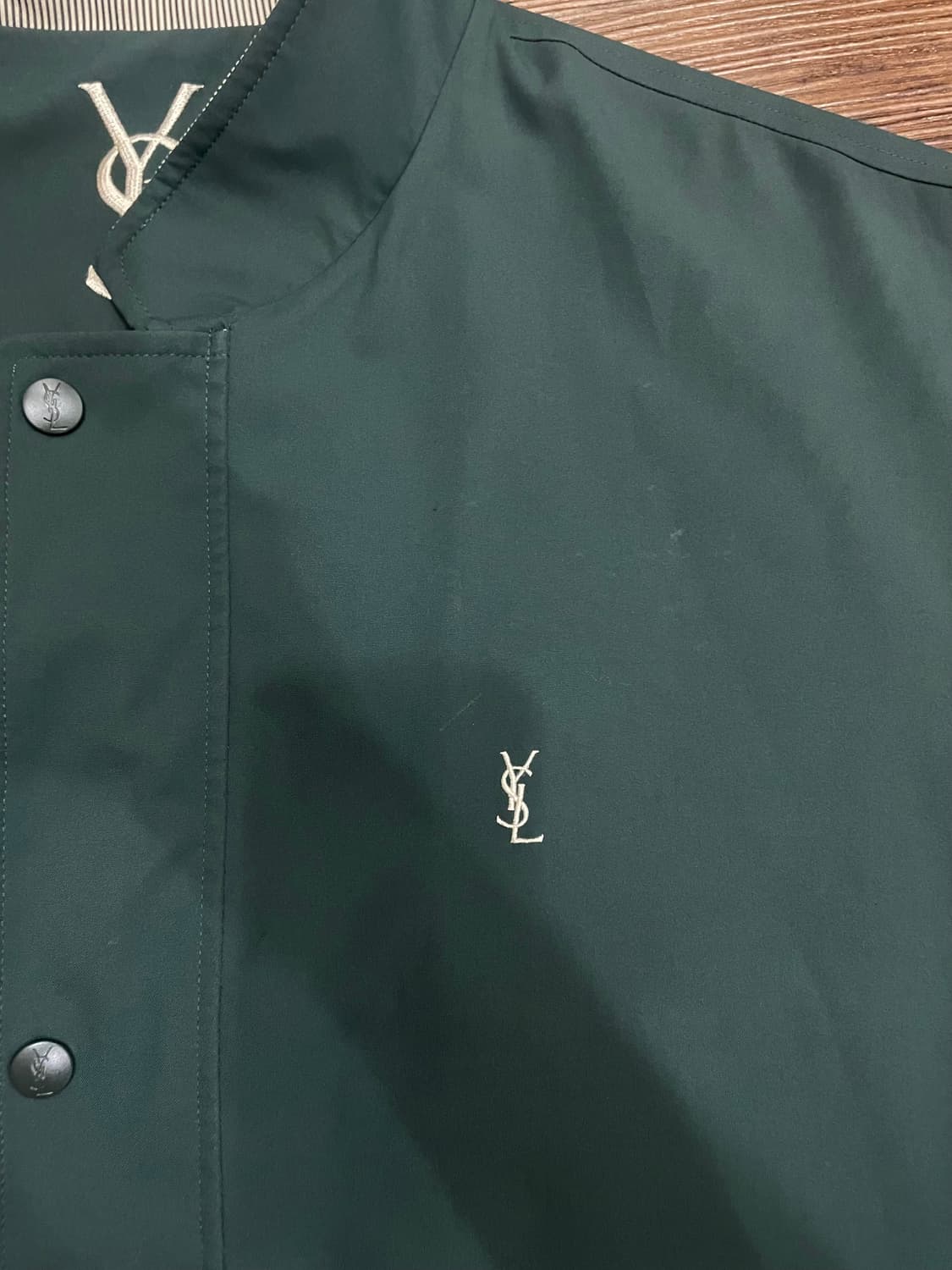 입생로랑 YSL 자수로고 폴리쉘 자켓 105 상품이미지5