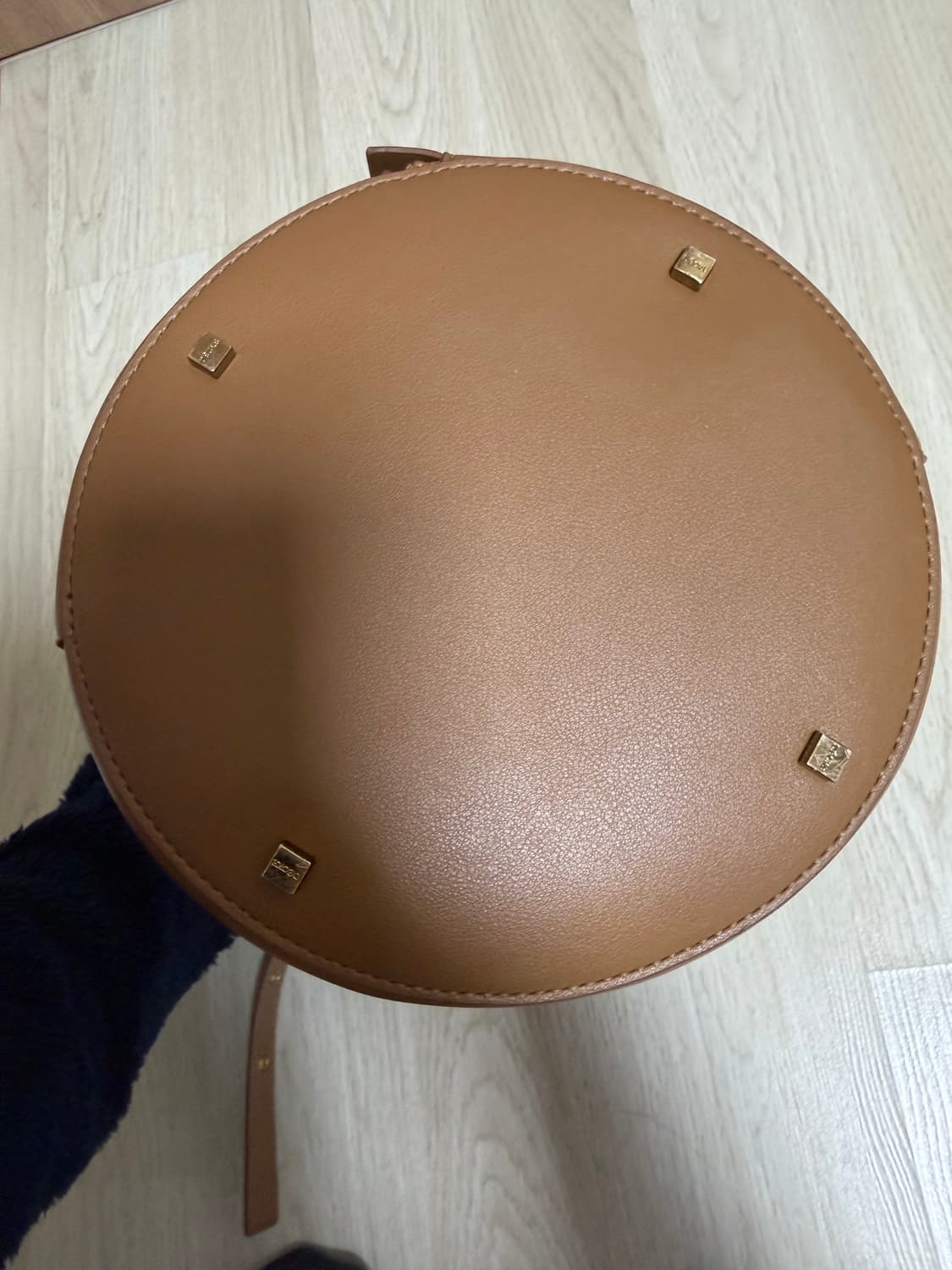 덱케 브라운 숄더백 하프백 상품이미지6