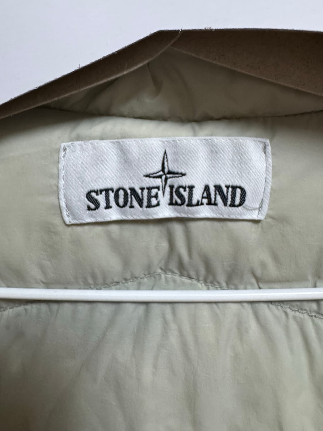 스톤아일랜드 나일론 메탈 그레이 패딩 판매중! 상품이미지5
