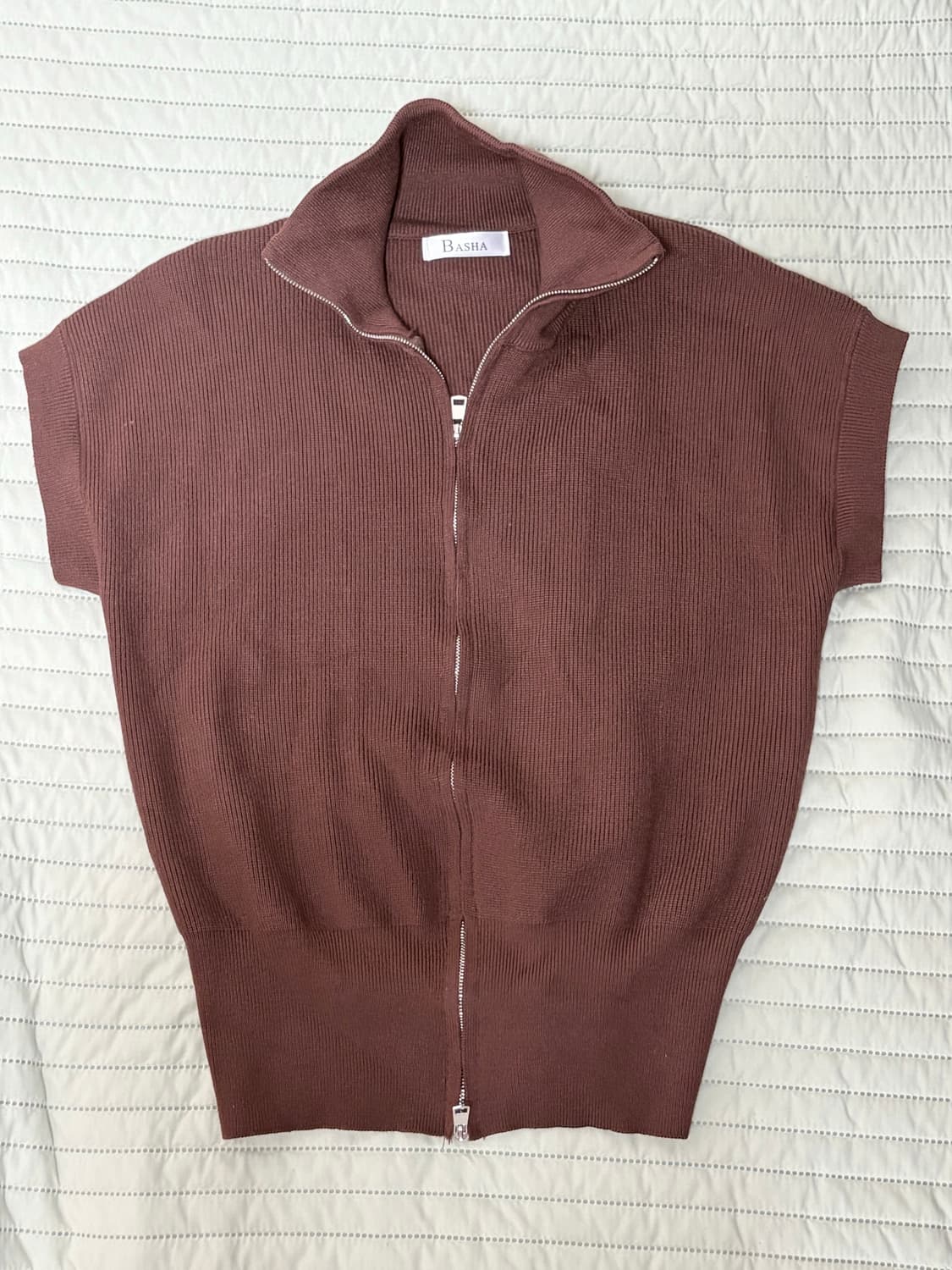 BASHA 니트 조끼 브라운 상품이미지1