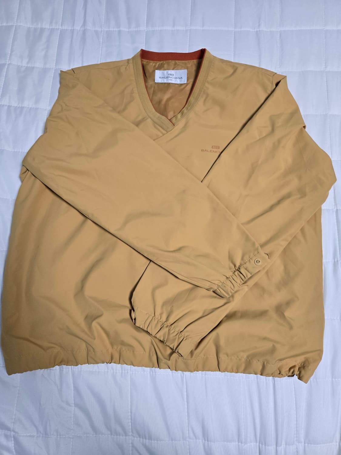 발렌시아가 웜업 맨투맨 100 상품이미지1