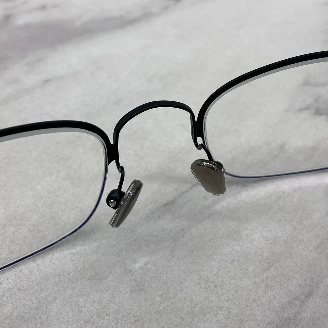 C38 CA 매트 블랙 스퀘어 역산각 메탈테 안경 상품이미지4