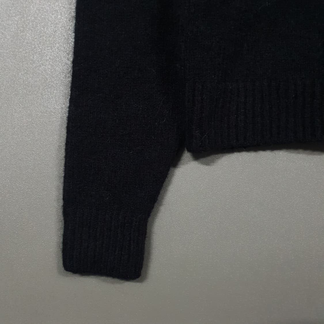 이로 IRO 신형 22FW 퍼프 숄더 울 크롭 니트 스웨터 블랙 여성 S 상품이미지2