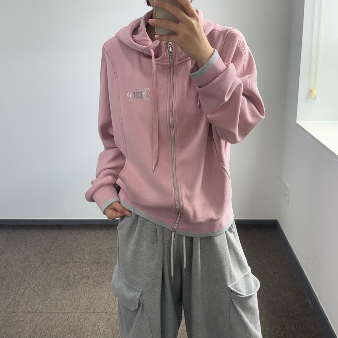 Juicy couture 쥬씨꾸뛰르 큐빅로고 핑크 후드집업   상품이미지1