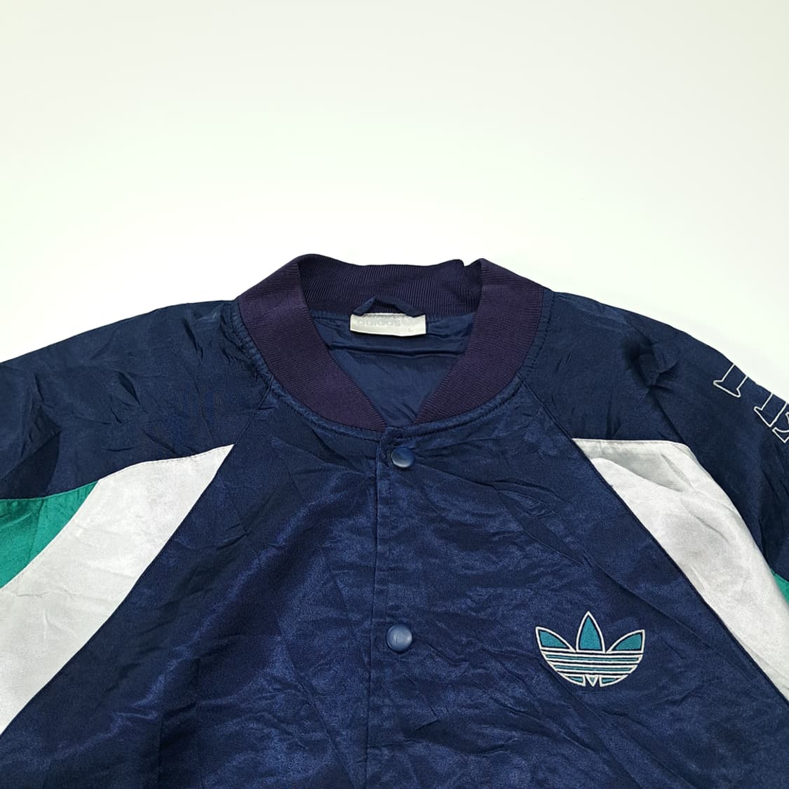 CL305 L 아디다스 90s 새틴 팀아디다스 자수 네이비 자켓 아우터 상품이미지2