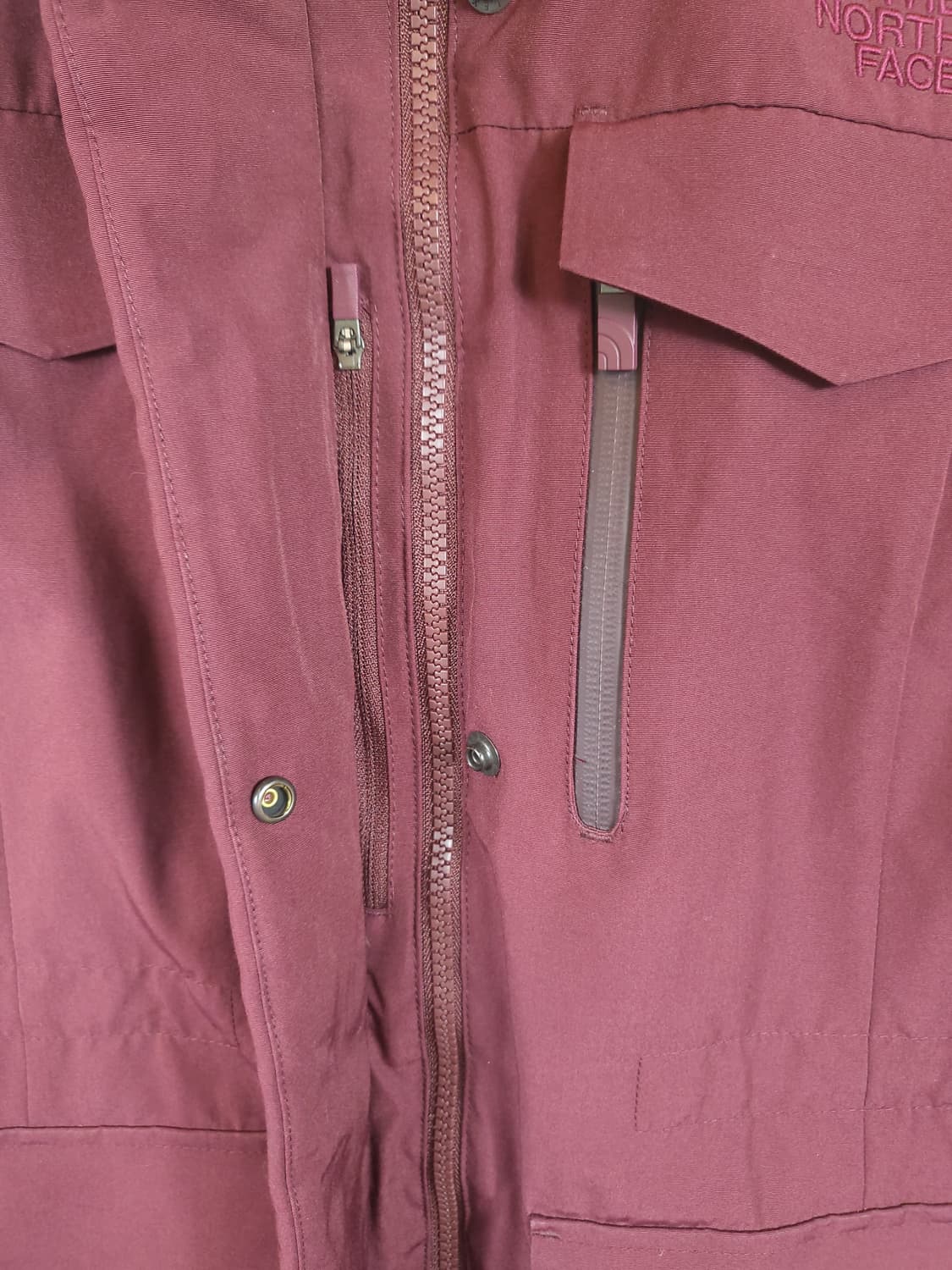 노스페이스 화이트라벨 여성 버건디구스패딩 85-90 S 새제품급 상품이미지10