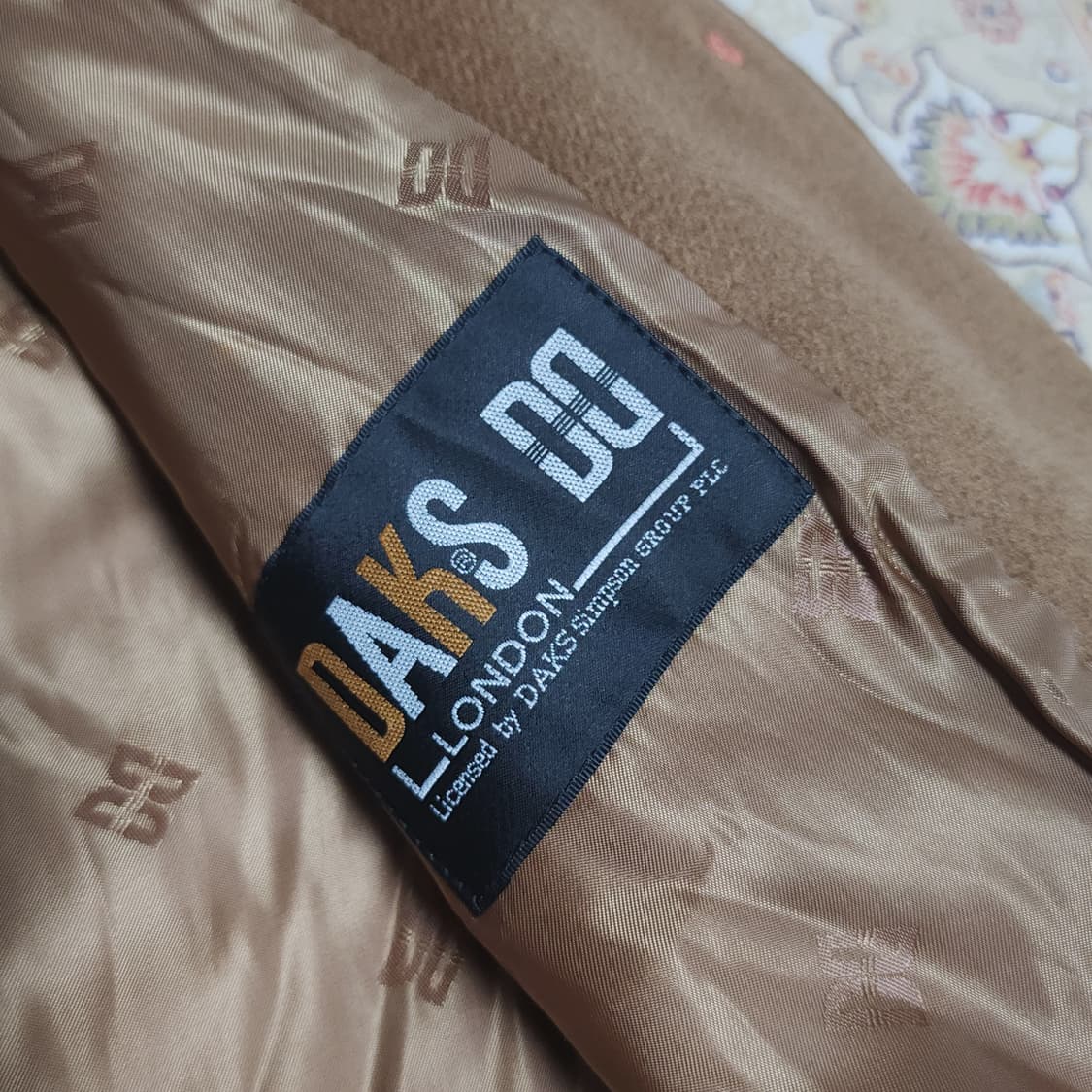 닥스 핸드메이드 캐시미어 여성 코트
90 상품이미지5