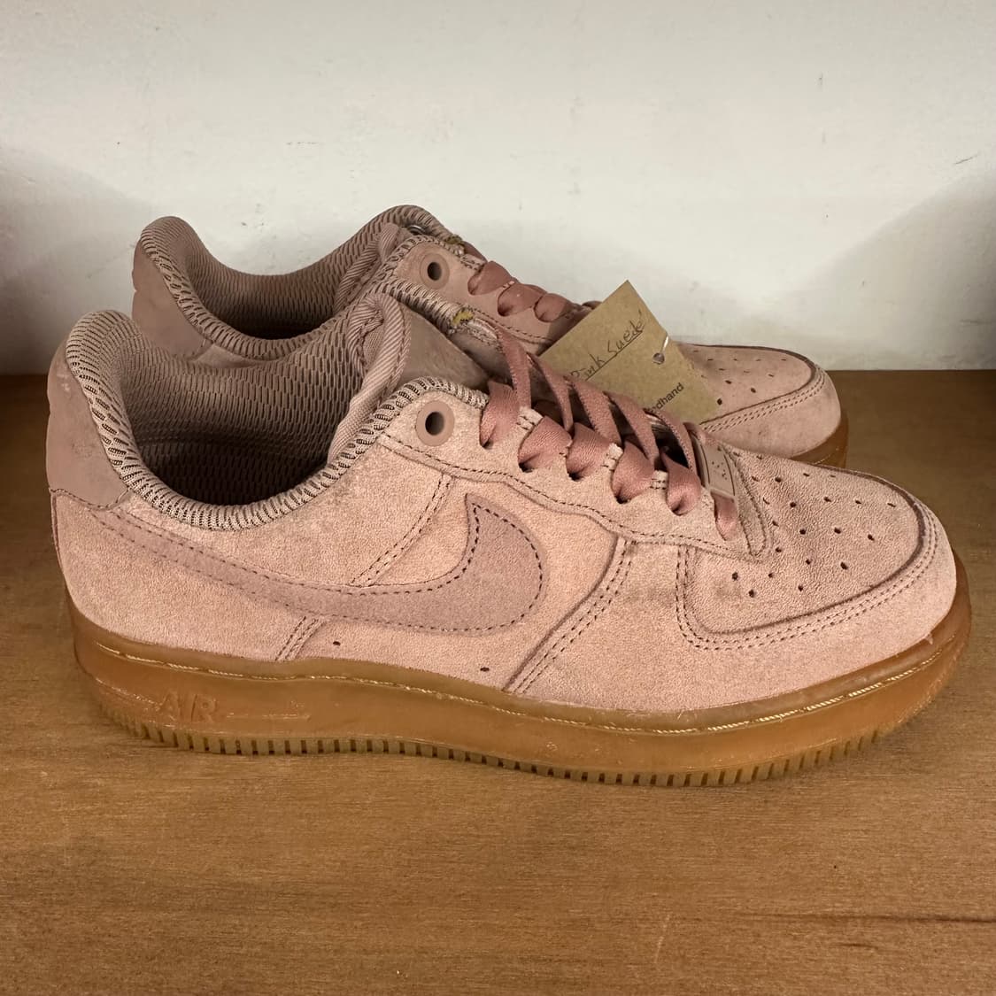 나이키 에어포스 로우 ‘핑크 스웨이드’ 상품이미지5