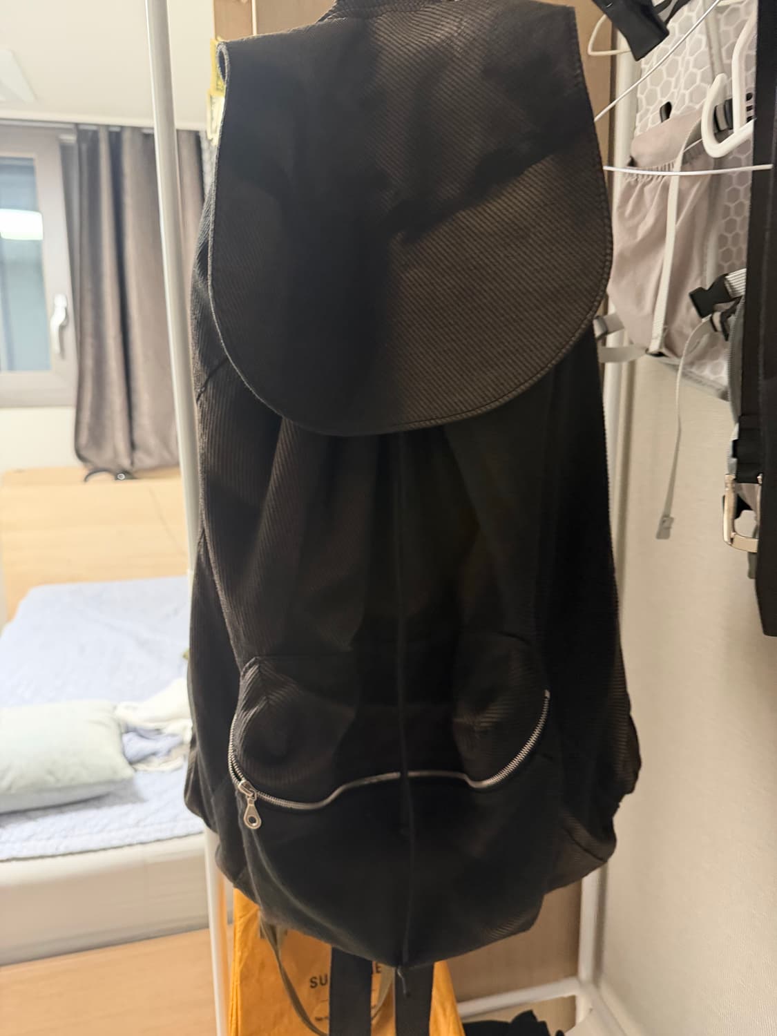 지용킴 선블리치 백팩 상품이미지1
