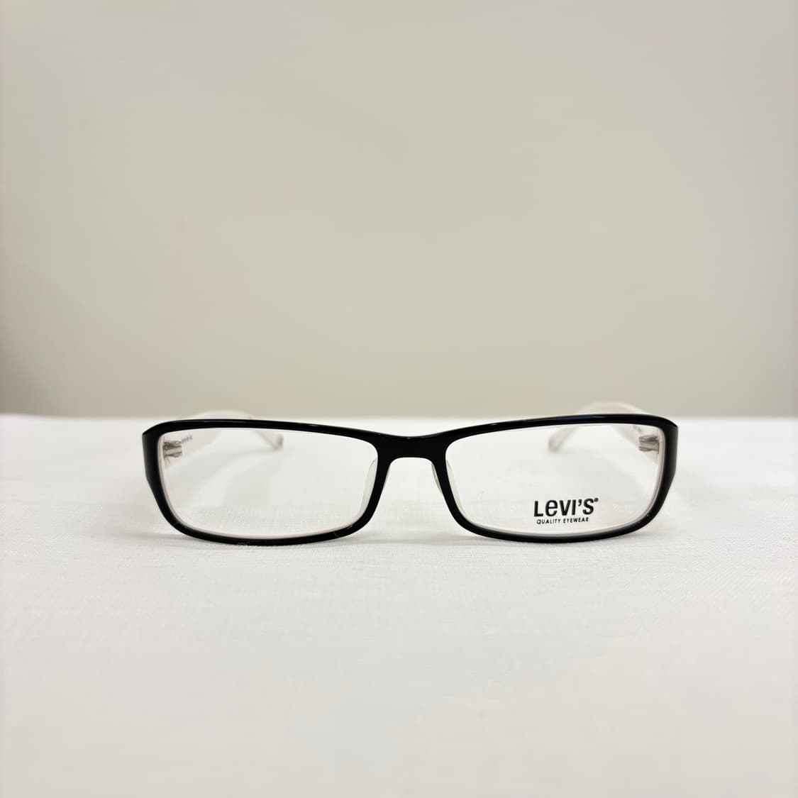 LEVI'S 리바이스 블랙화이트 빈티지 뿔테 상품이미지1