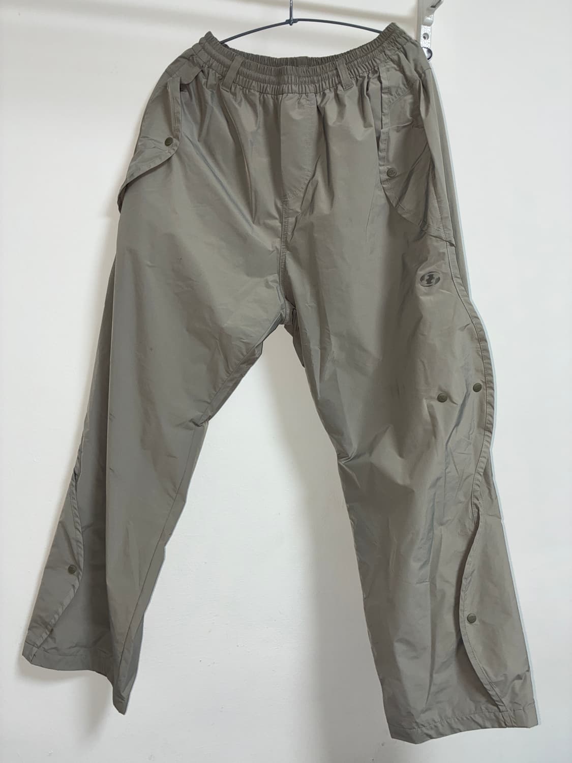 산산기어25ss 웨이브팬츠 그린그레이 1사이즈 상품이미지3