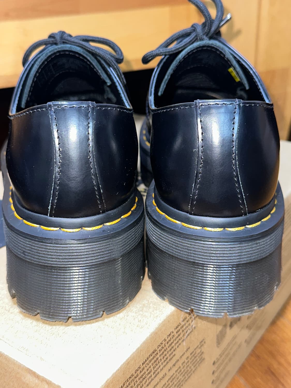 닥터마틴 1461 쿼드 250 UK6 상품이미지10