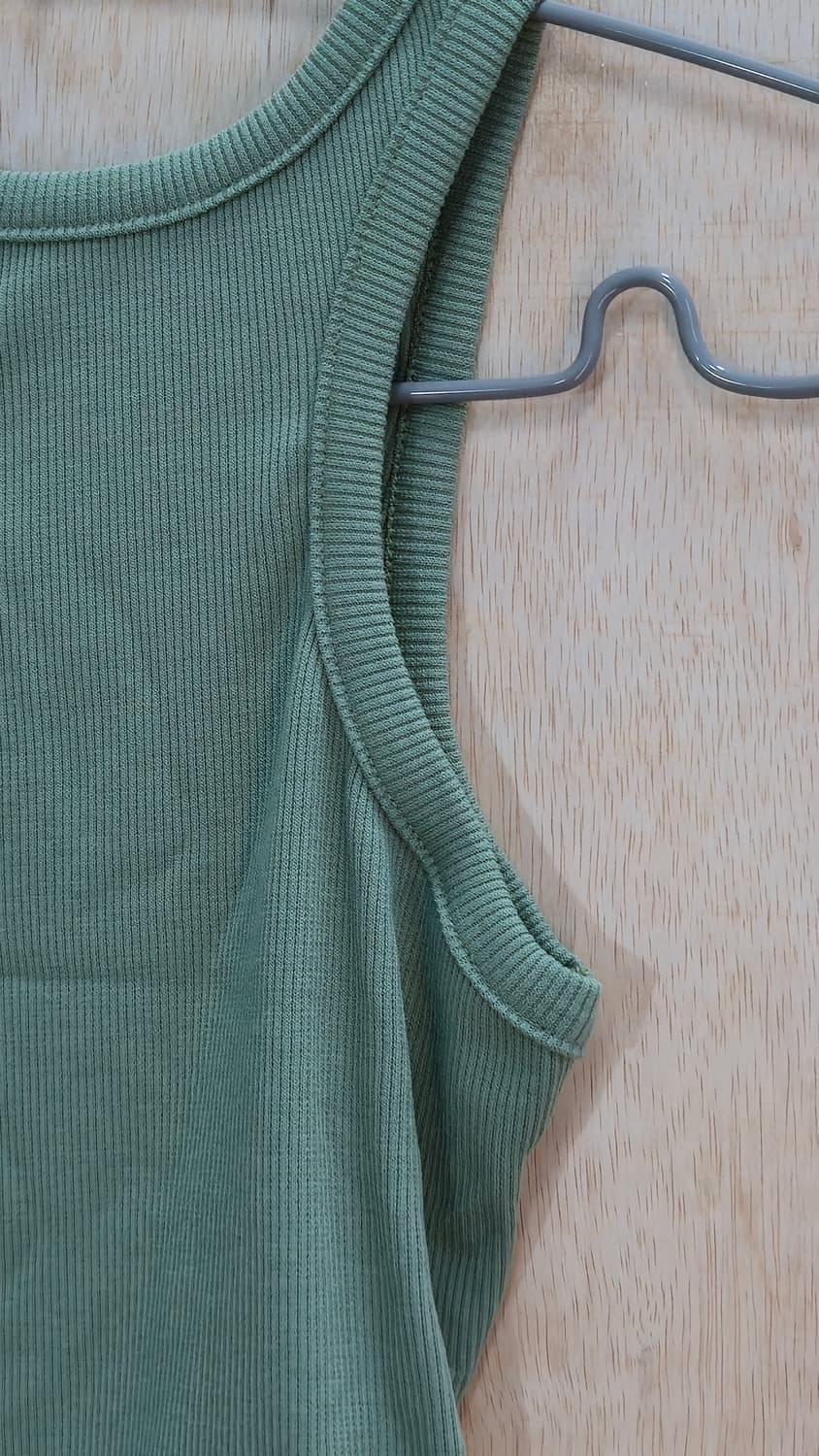 Lesmetins 슬리브리스 탑 그린 탑  상품이미지5