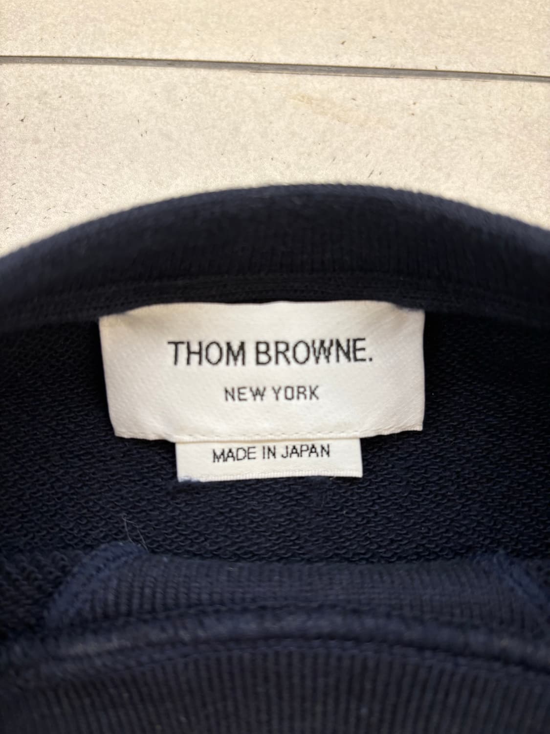 톰브라운 클래식 크루넥 맨투맨 상품이미지5