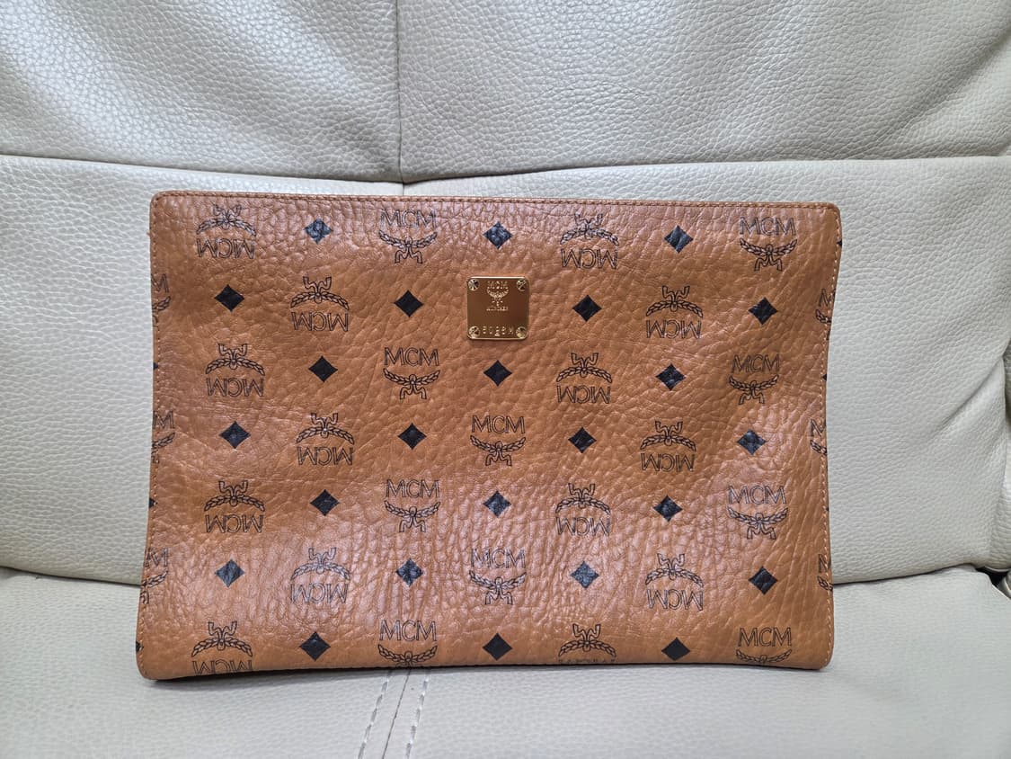 MCM 비세토스 클러치백 브라운 상품이미지1