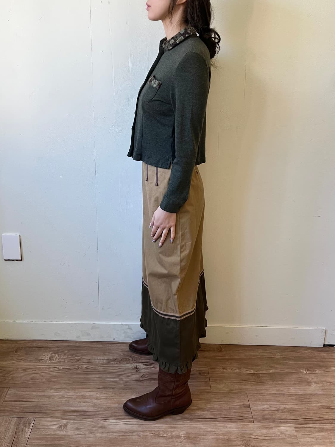 BAT‘TCIRY 플라워 카라 숏 가디건 상품이미지8