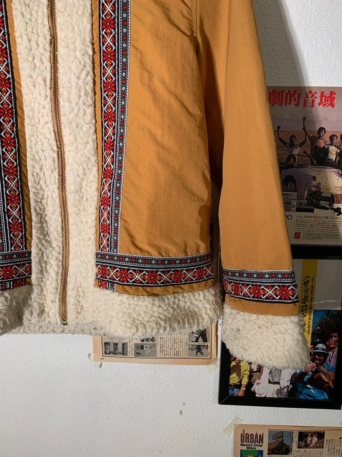 빔즈보이 플라워 자수 보아 후드집업 상품이미지3