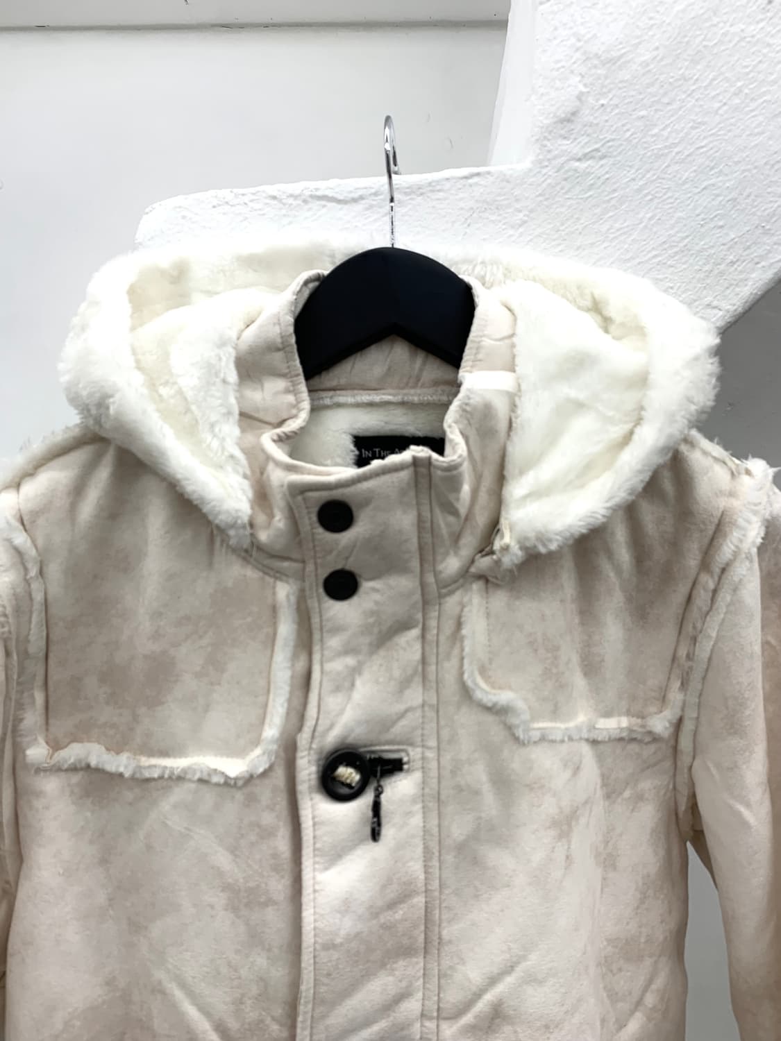 In the attic snow white hood coat   상품이미지2