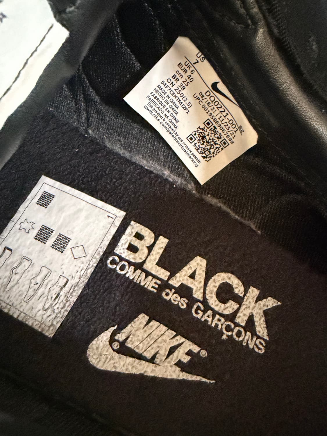 나이키 x 꼼데가르송 블랙 이글 트리플 블랙 상품이미지8