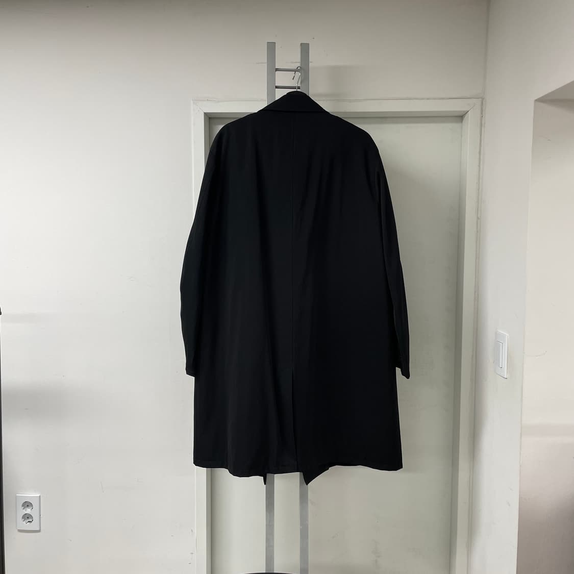 알마니꼴레지오니 누빔 블랙 코트 52 상품이미지7