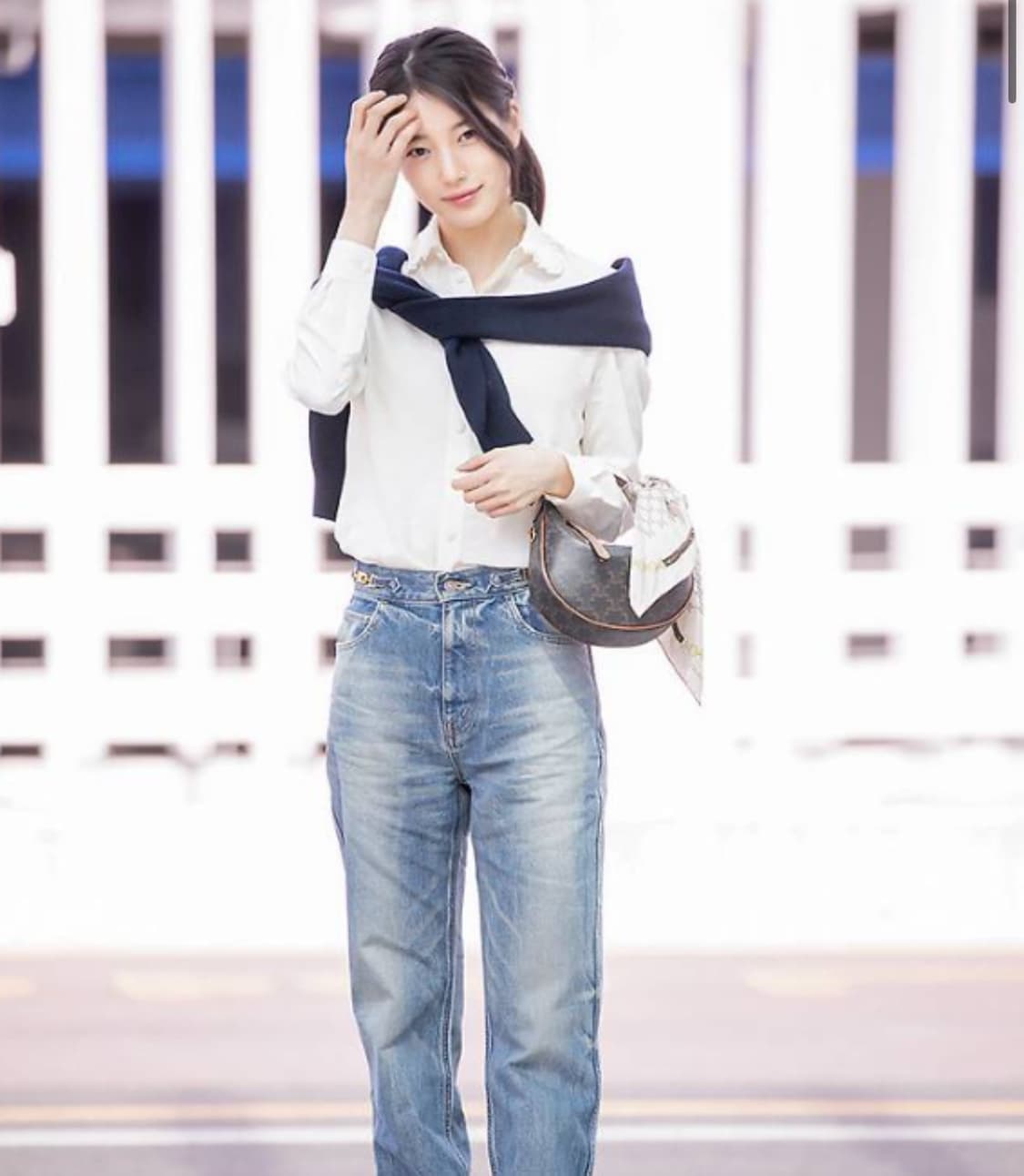 [백화점 정품] 셀린느 룰루백 탄 상품이미지10