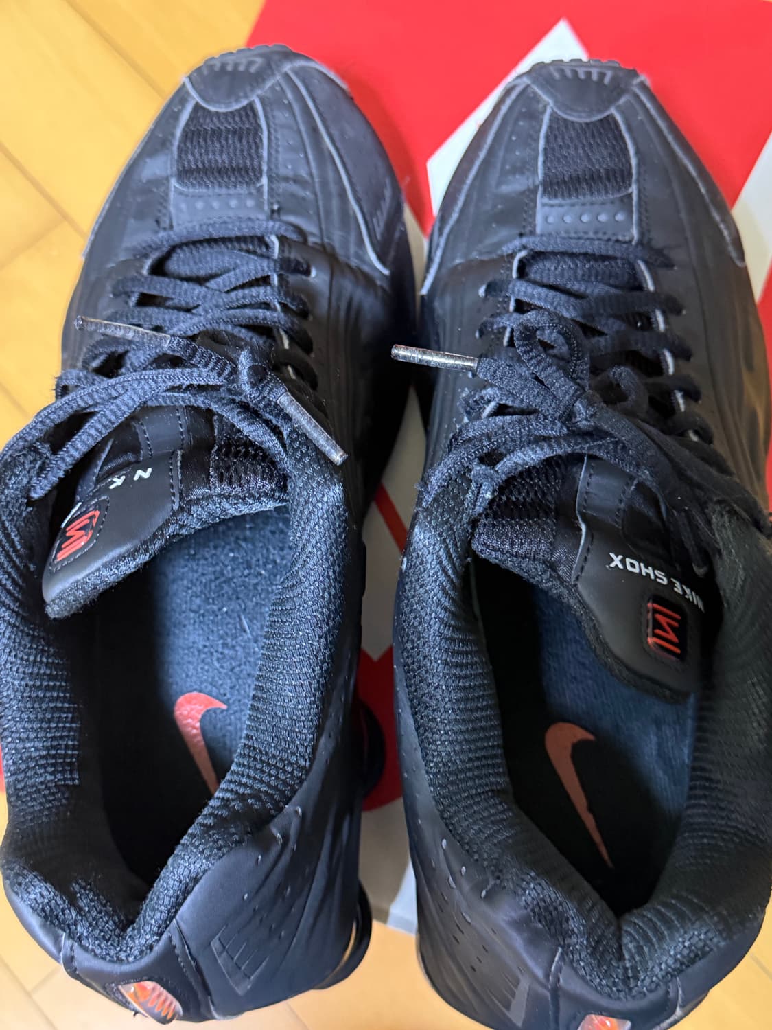 나이키 샥스 W280 남자 사이즈 270 트리플블랙 상품이미지3