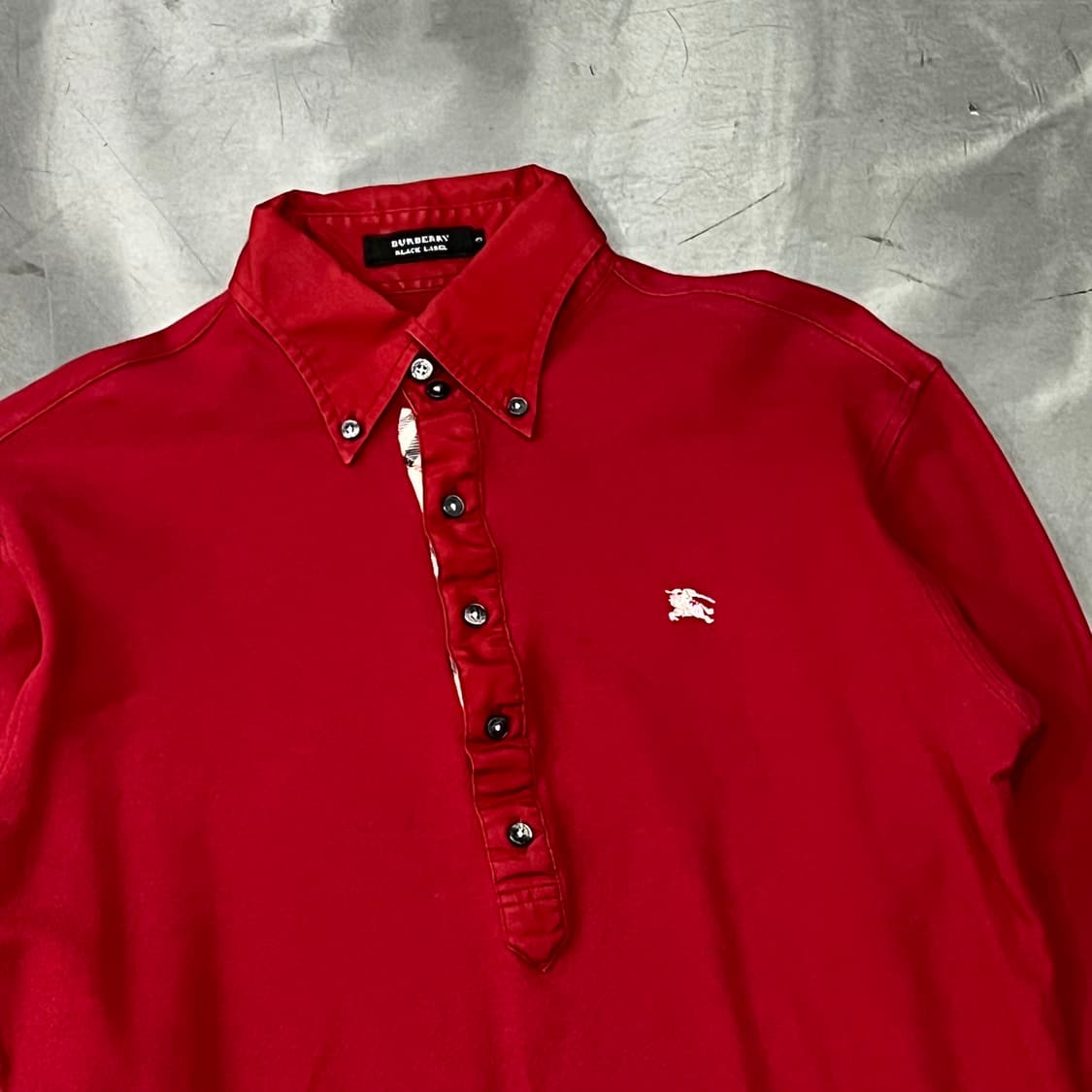  버버리 블랙라벨 기마로고 카라티 y14470 상품이미지3