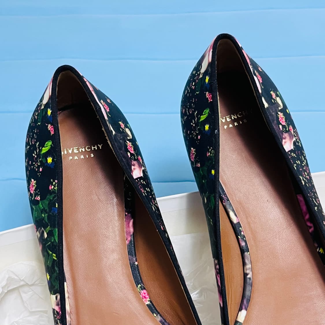 지방시 플라워 구두 상품이미지3