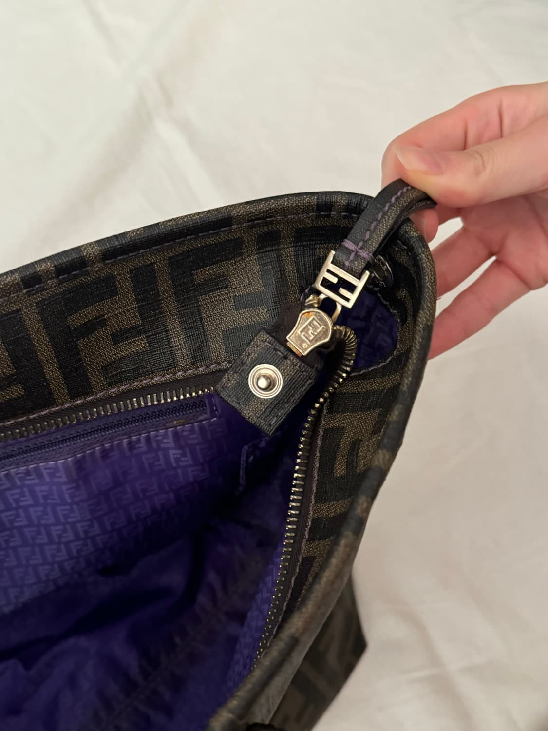 Fendi 주카 쇼퍼백 상품이미지6