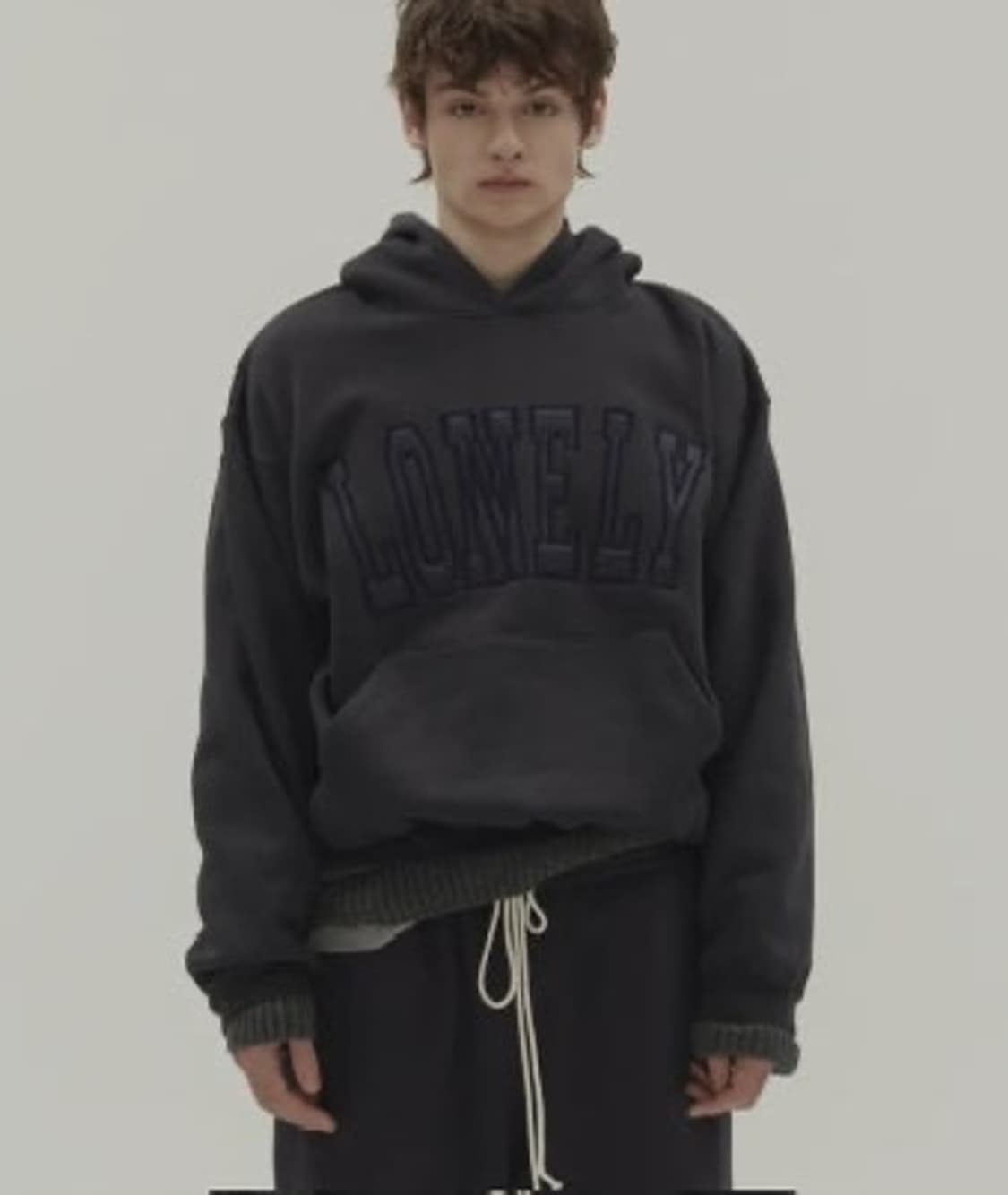 [M] 노앙 LONELY 후드 차콜 상품이미지1