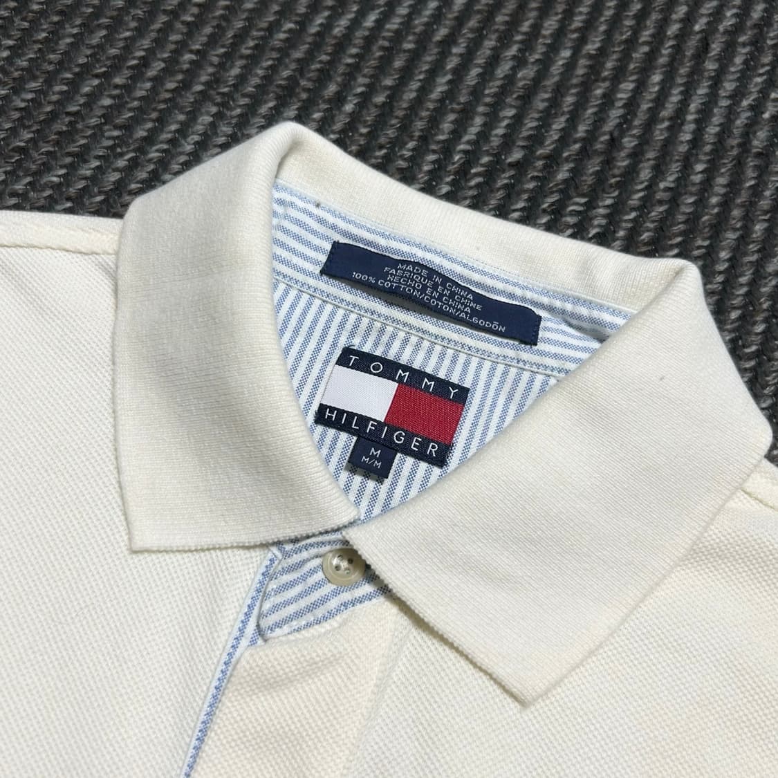 [L] Tommy 타미힐피거 아이보리 월계수 자수 반팔 카라티 상품이미지4