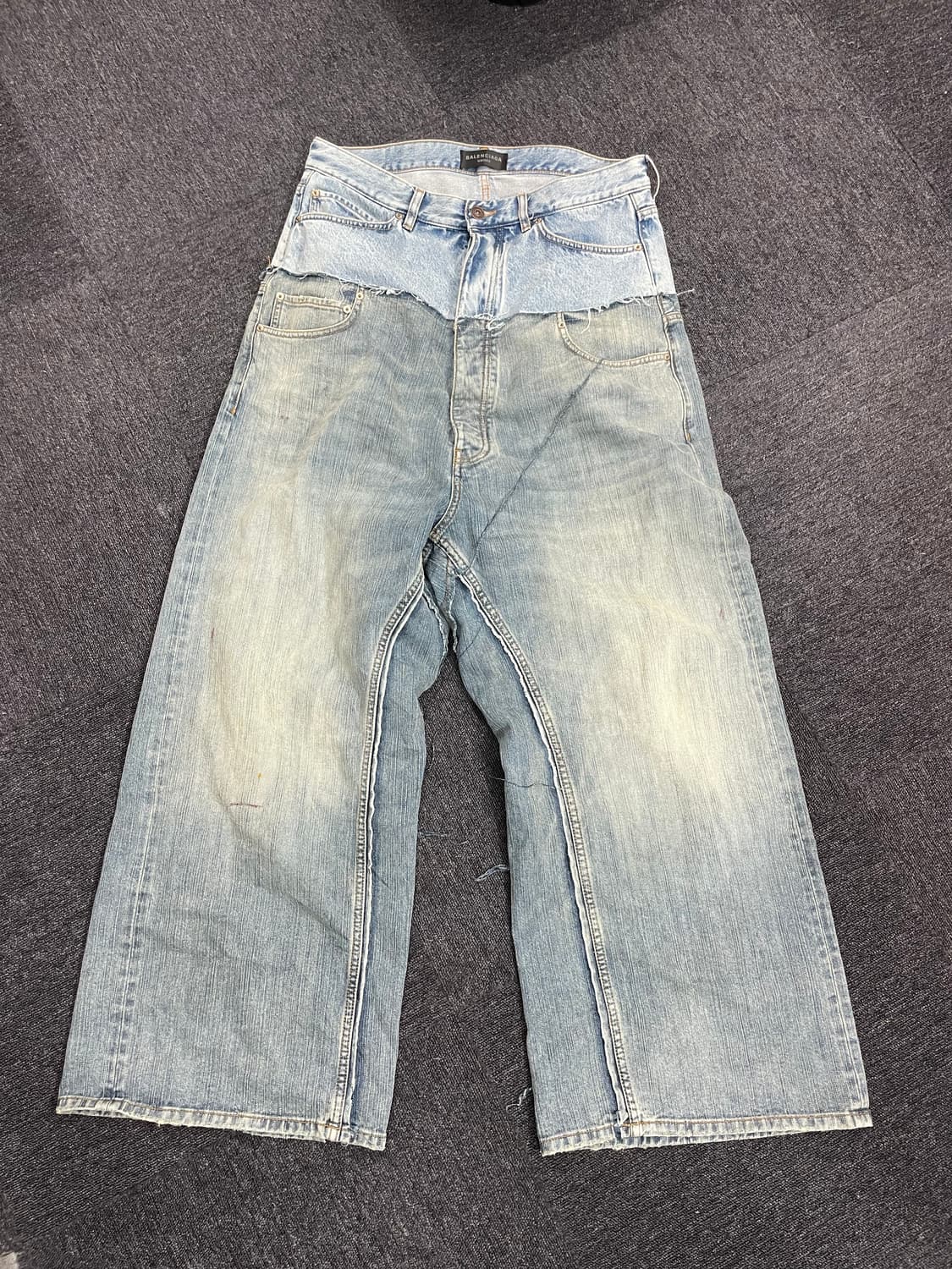 발렌시아가 컷업 데님 팬츠 상품이미지1