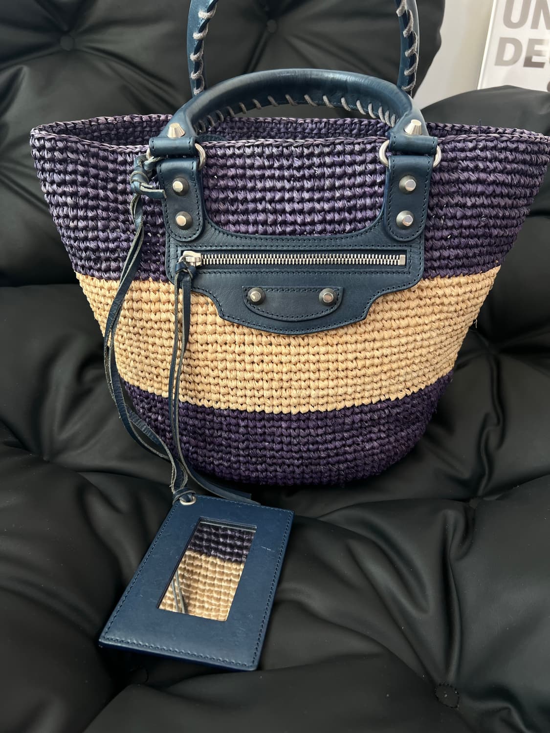 발렌시아가 라피아 파니에 숄더백 상품이미지5