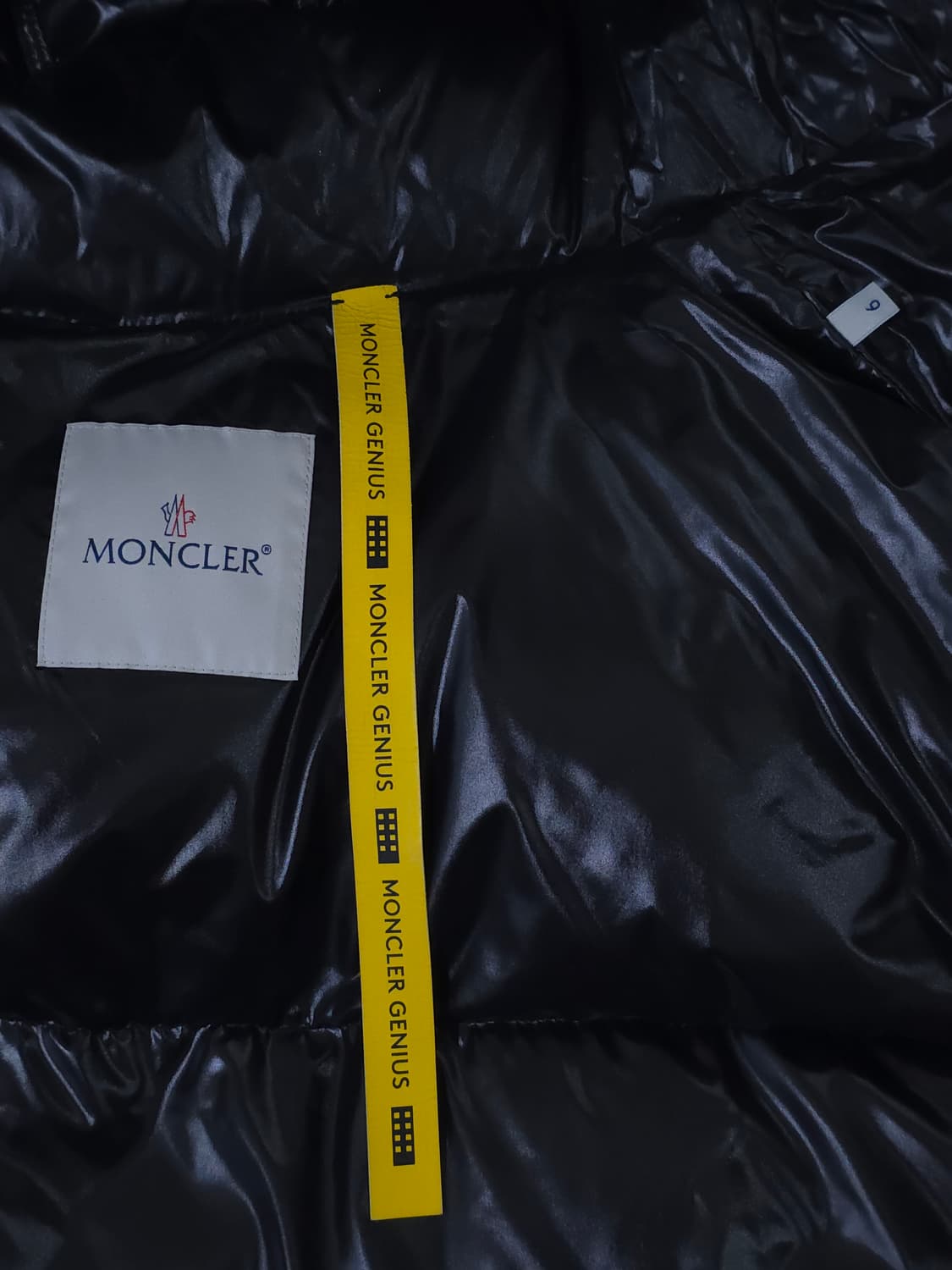 [6] 몽클레어 알릭스 22FW 알몬드 패딩 블랙 상품이미지8